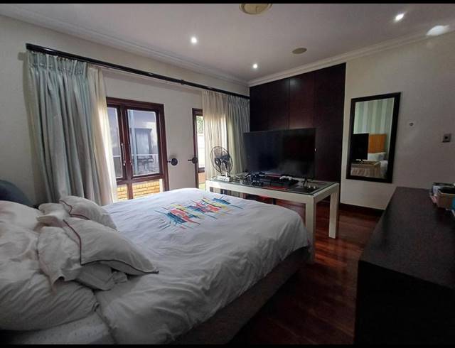 4 BEDROOM HOUSE FOR SALE IN LA LUCIA